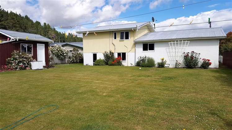 11 Hopkins Street Luggate_13