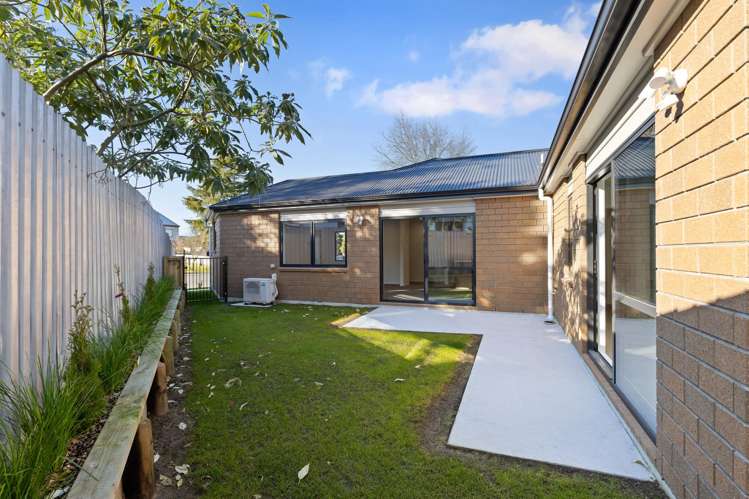 1-2/23 Aileen Place Nawton_6