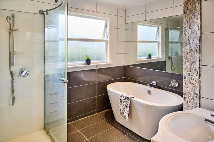 32 Wai-Iti Crescent Woburn_20