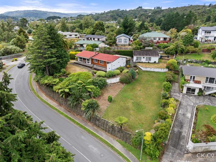42 Norana Road Maoribank_24