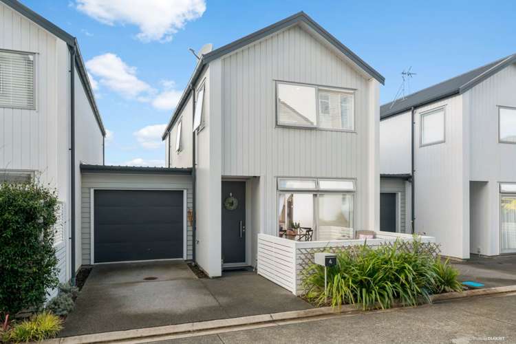 4 Watermill Lane Silverdale_17