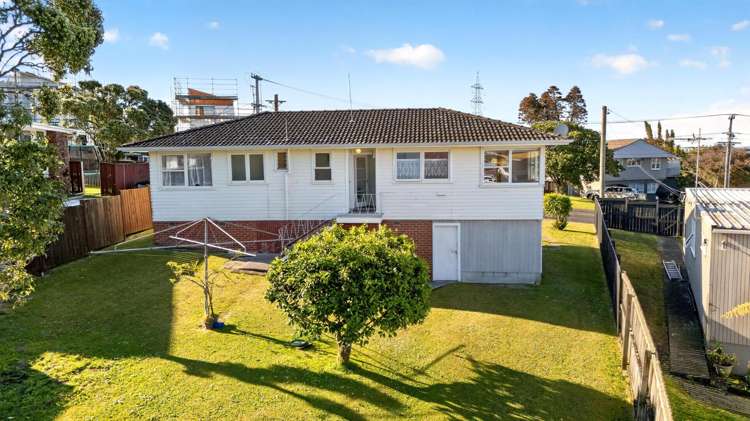 55 Royal View Road Te Atatu South_18