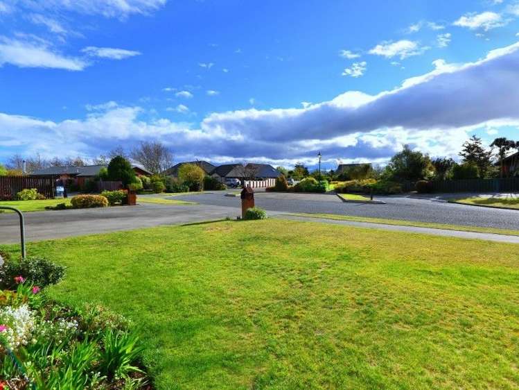 9b Devon Crescent Darfield_12