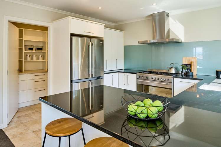 89 Downing Street Crofton Downs_15