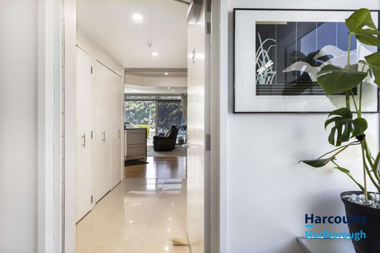 303/6 London Quay Picton_9