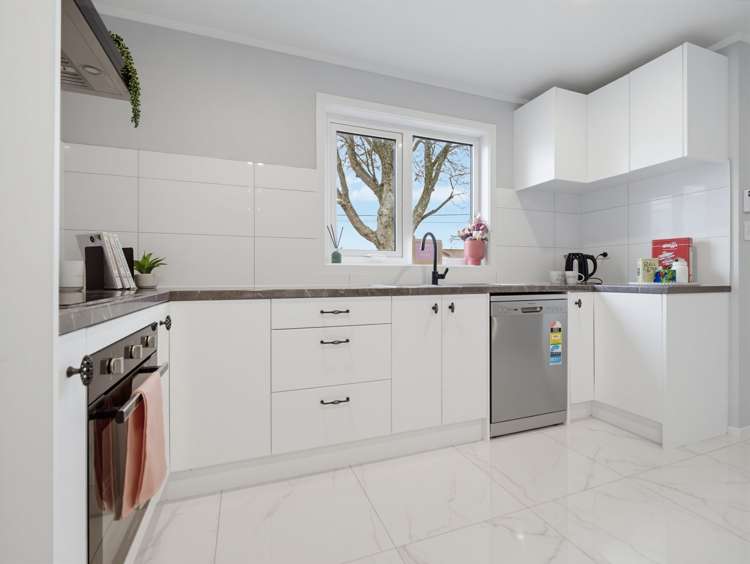 1/6 Dominion Rd Nawton_11