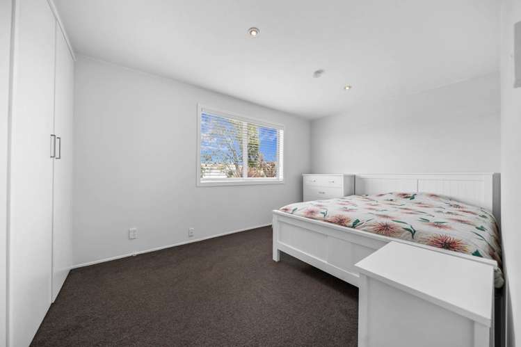 44 Bond Crescent Forrest Hill_17