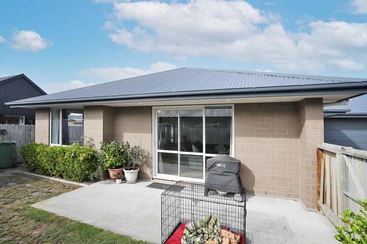 32b Lowe Street Avenal_23