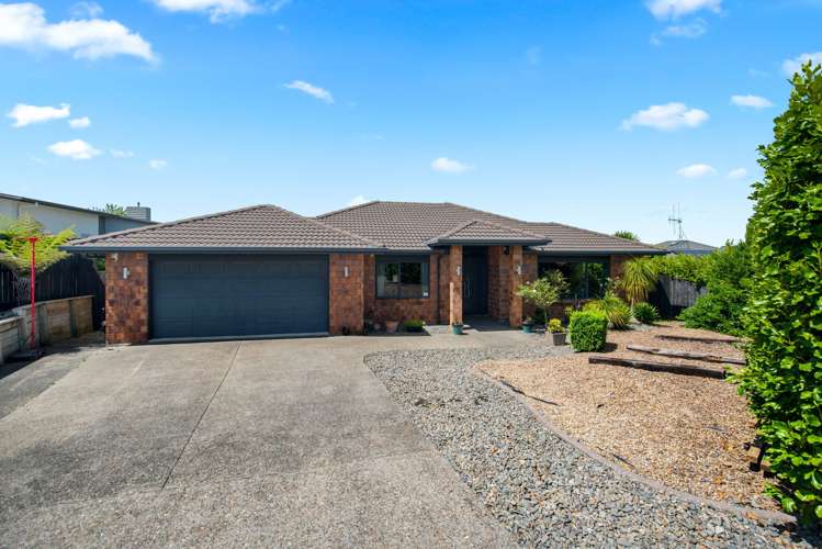 14 Compton Grove Huntington_21