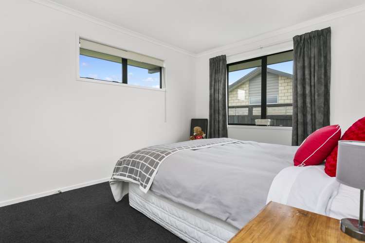 32 Pengover Avenue Leamington_11