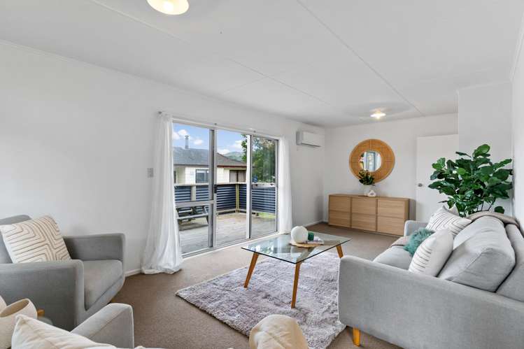 19 Antrim Crescent Wainuiomata_2