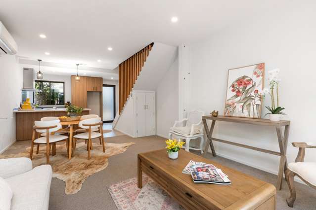 28 Church Square Addington_1