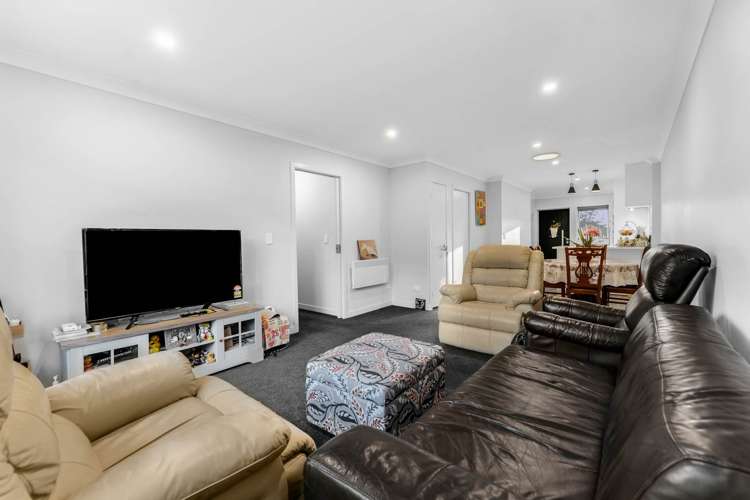 70 Paretaiuru Crescent Papakura_6