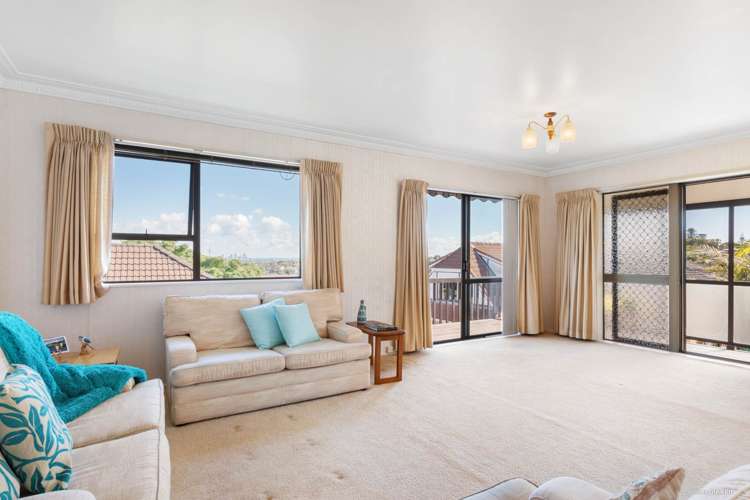 2/146 Norman Lesser Drive Saint Johns_9