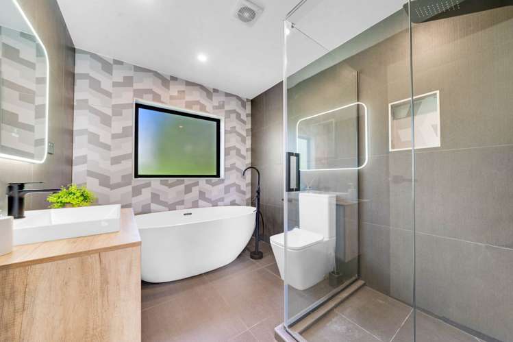 6 Arataki Views Way Glen Eden_21