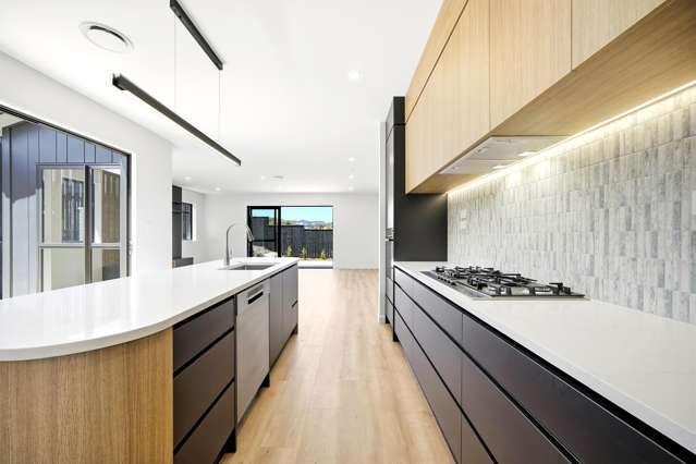 76 Huanui Drive Orewa_4