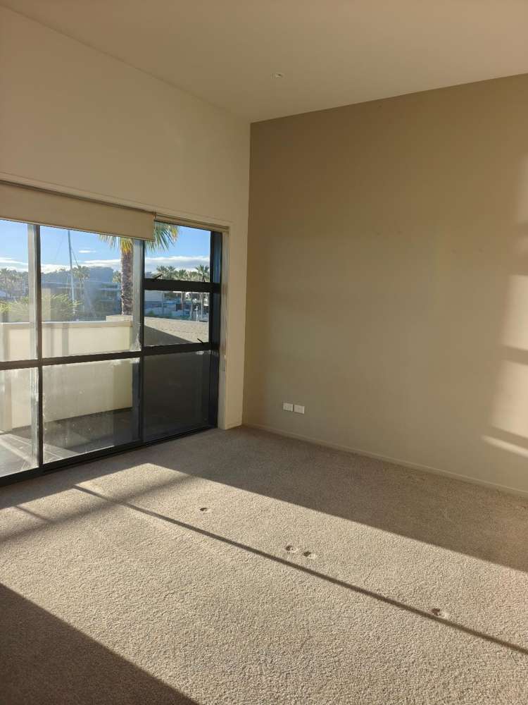 8/73 South Highway East Whitianga_13