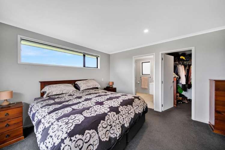 1 Denby Heights Hawera_8