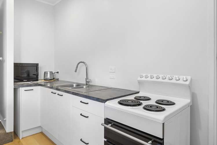 24 Scott Avenue Otaki Beach_30