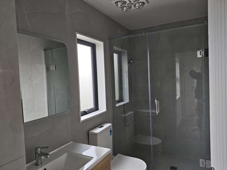 52D Tiraumea Drive Pakuranga_3