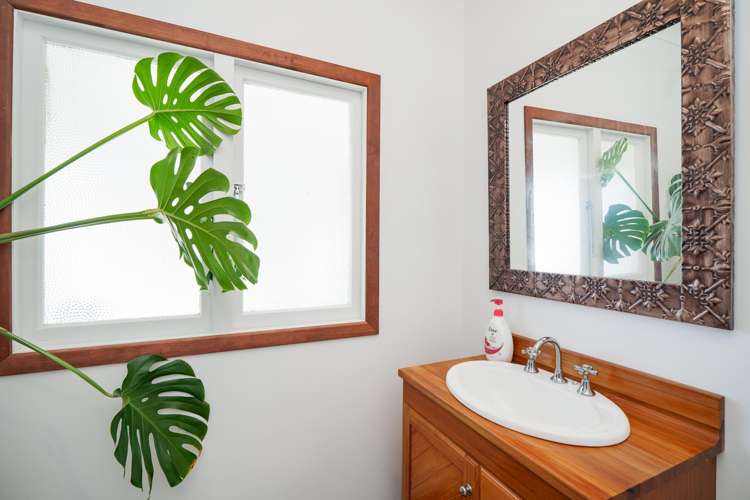 1602-1610 Tokanui Gorge Hwy Fortrose_9