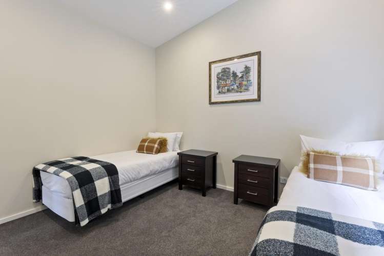 75 Hensman Road Queenstown_11