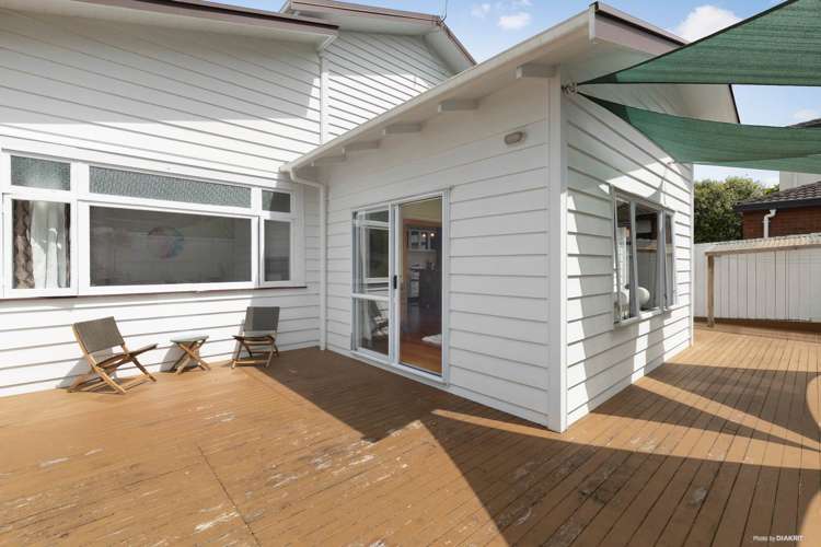 4 Hayr Road Three Kings_11