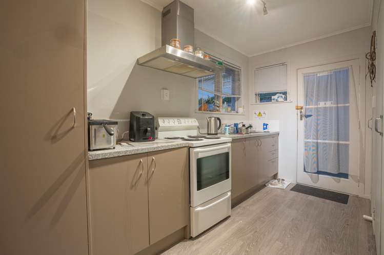 9 View Road Papakura_14
