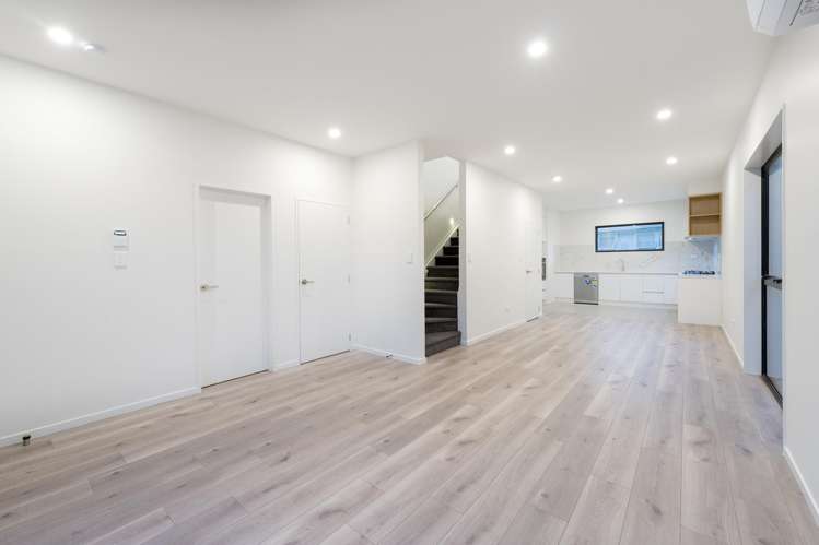 26b Universal Drive Henderson_17