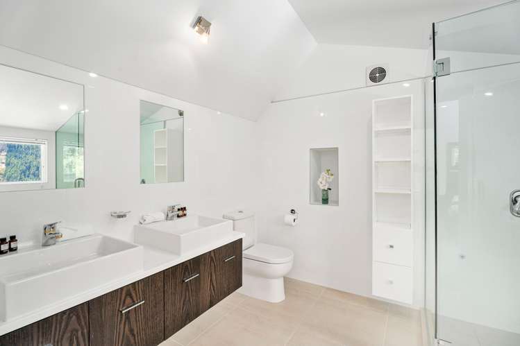 25B Vancouver Drive Queenstown Hill_12