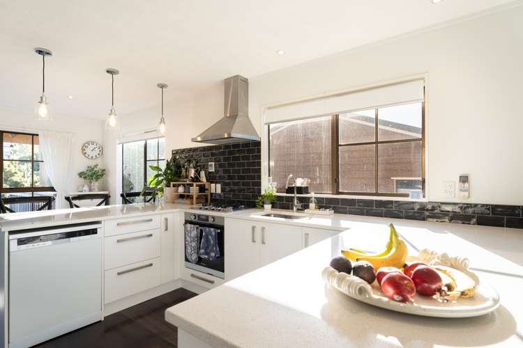 9 Lakewood Avenue Churton Park_10