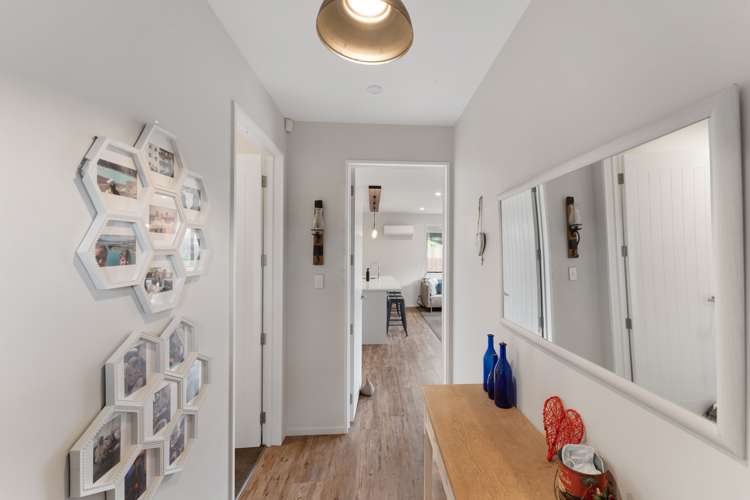 52 Sunline Avenue Lincoln_7