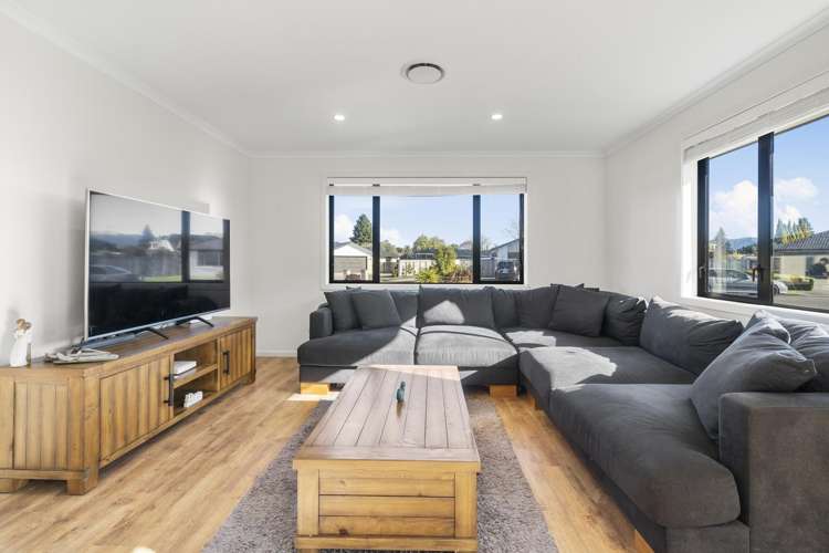 16 Austin Reid Carterton_6