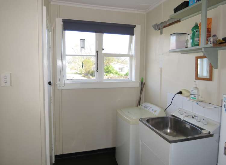 10 Conlon Street Reefton_12