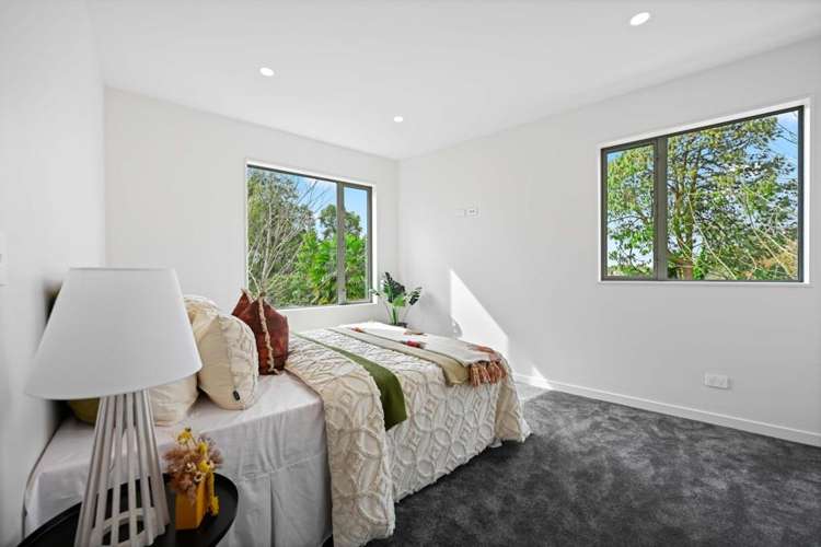 24E Pickering Crescent 1054_9