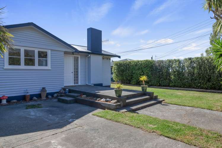 22 Parakai Street Paraparaumu_8