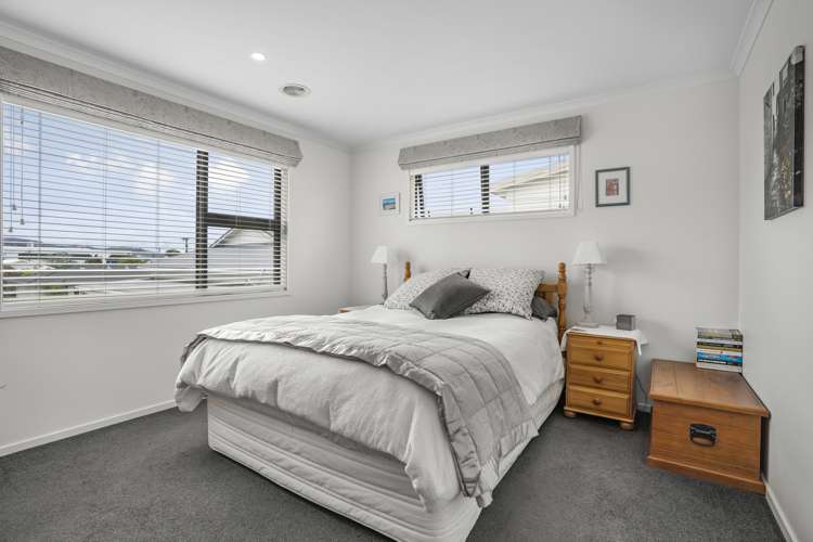 19 Latimer Way Petone_9