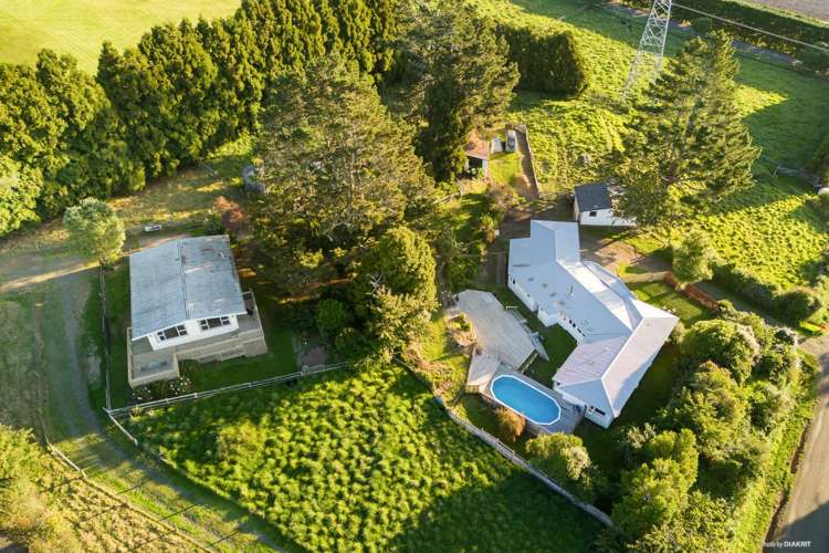 32 Mile Road Bombay_19