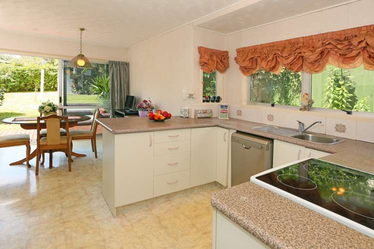 26 Konini Road Titirangi_12