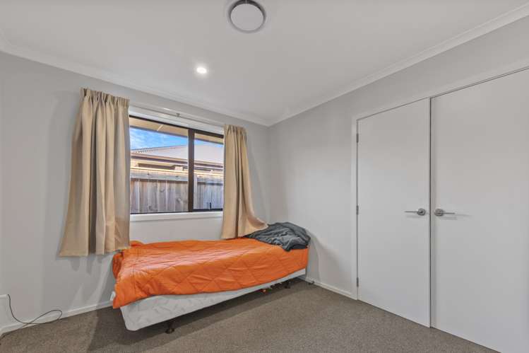 10 Esher Lane Richmond_14