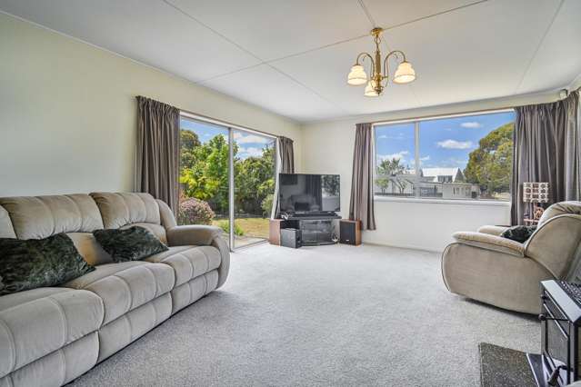 75 Sunderland Drive Flaxmere_1