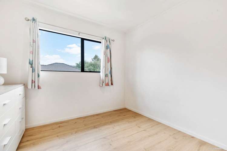 2/3 Mossop Rise Glenfield_10