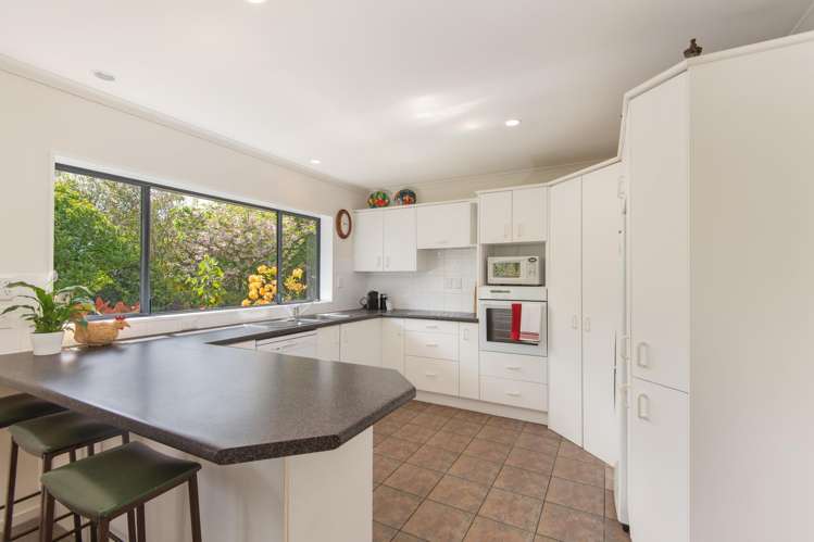 131 Summerhill Drive Fitzherbert_6