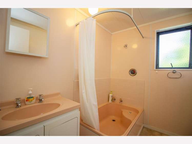 15 Tawa Street Ohakune_10