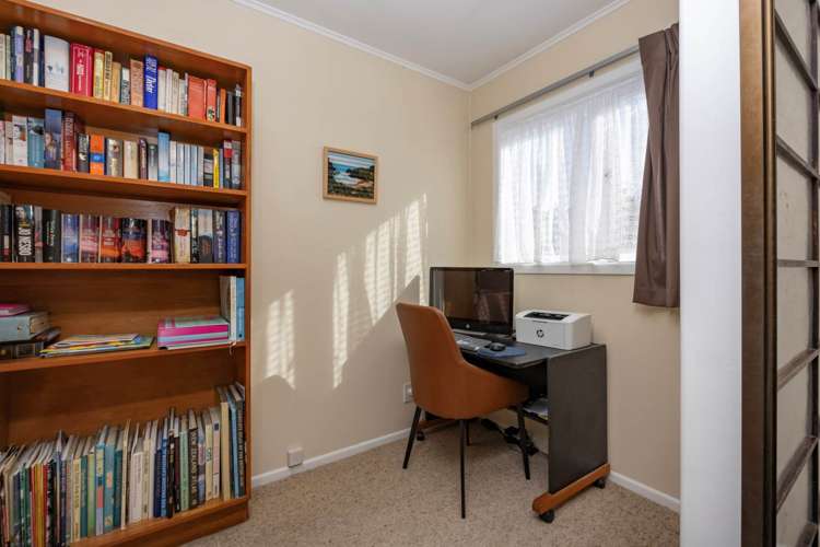 31 Fairdene Avenue Henderson_9