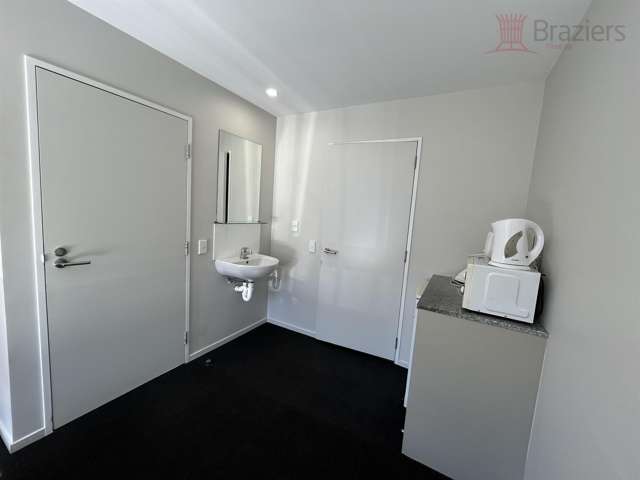 Rm 2/Unit 46-31 Poulson Street Addington_3