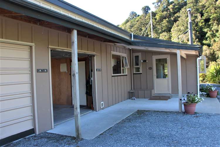 317 Blue Spur Road Hokitika_22