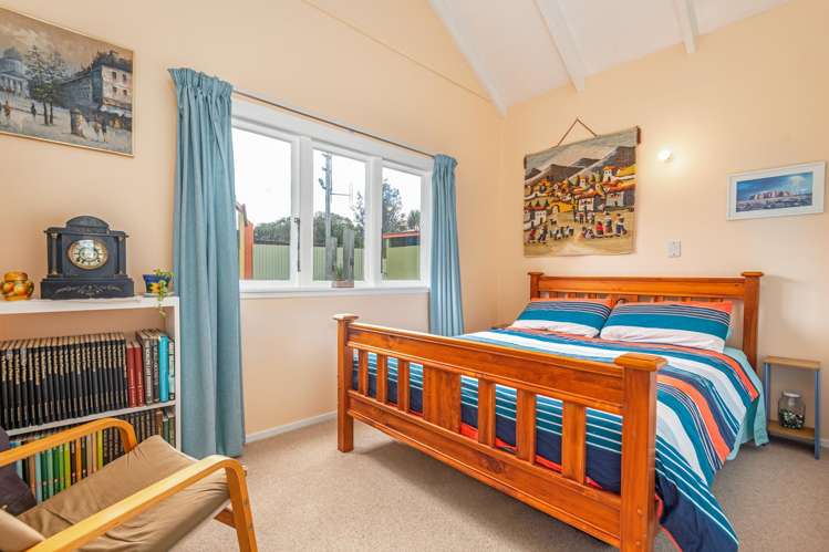 34 Koputara Road Himatangi Beach_14