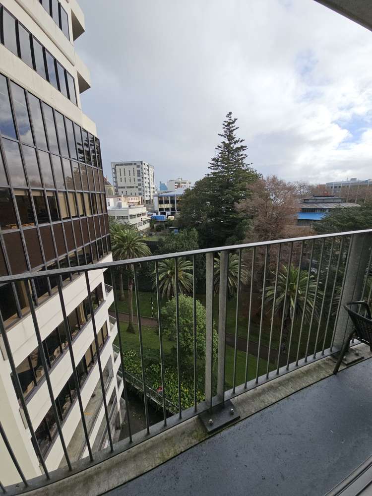 6b/18 Scotia Place Auckland Central_4