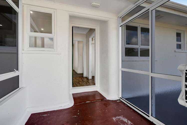 5784 South Road Rahotu_18